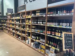511-biocoop-coustellet-culture-bio-magasin-brasserie-biere-cave-vin.webp