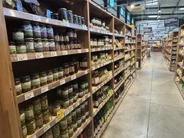 511-biocoop-coustellet-culture-bio-magasin-epicerie-plat-prepare.webp