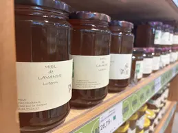 511-biocoop-coustellet-culture-bio-magasin-miel-local.webp