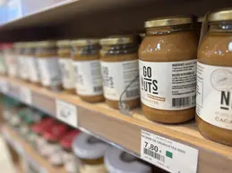 511-biocoop-coustellet-culture-bio-magasin-produit-epicerie-sucre-pate-tartine.webp