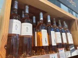 511-biocoop-coustellet-culture-bio-magasin-vin-rose.webp